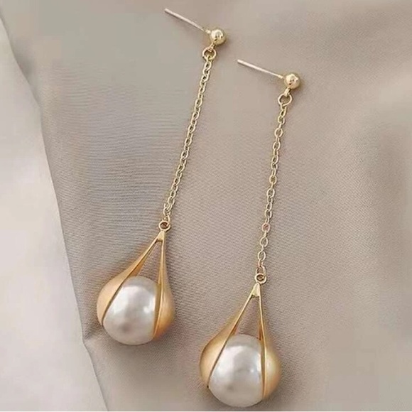New Art Deco Suspension Pearl Drop Earrings | Faux Pearl Drop Dangle Earrings - Picture 14 of 16